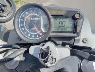 Keeway RKV 125 Blanca y Gris