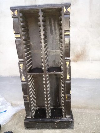 Soporte CD , estilo tribal africano