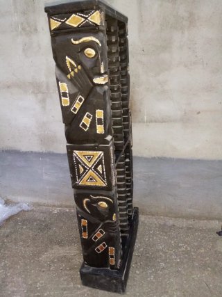 Soporte CD , estilo tribal africano