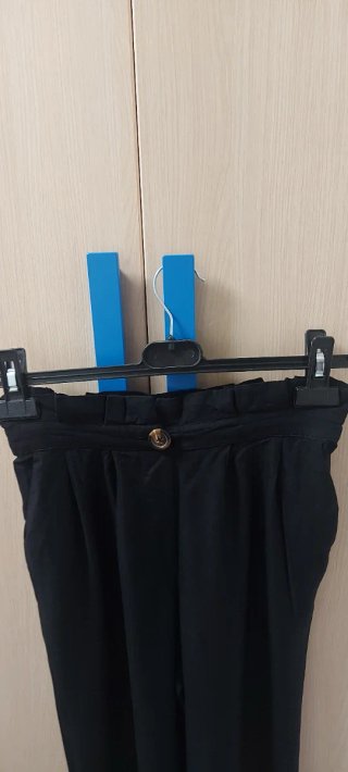 Pantalón negro de vestir
