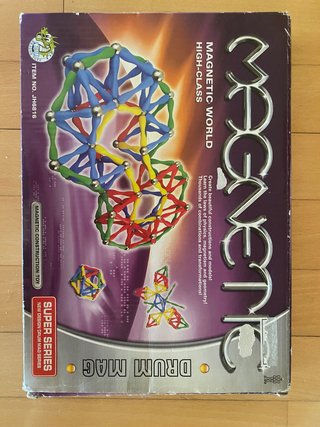 Juego de construcción magnético
