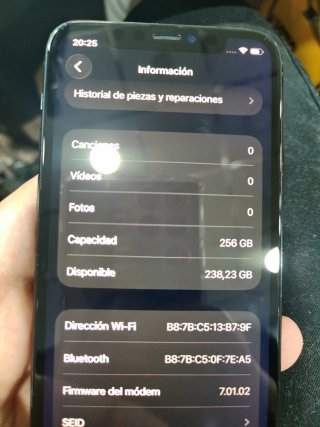 iPhone 11 Pro 256GB 65% salute