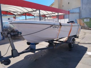 Embarcación Sabor 400 con remolque