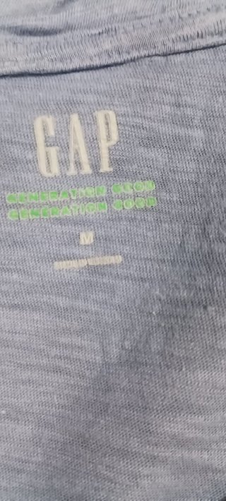 Camiseta GAP azul There is no planet B