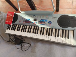 Teclado Ringway CK60 61 teclas