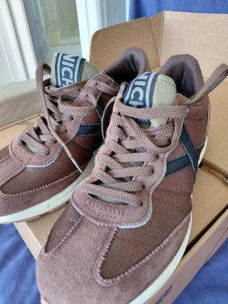 Zapatillas Munich Marrones y Verdes