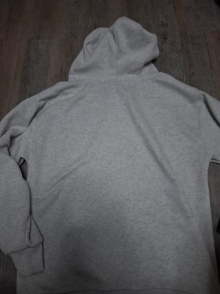 Sudadera Gris con Logo Negro