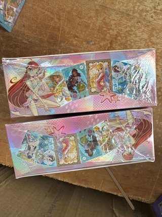2 scatole Winx Club booster box cinese sigillato