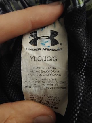 Bañador Under Armour Niño Negro y Verde
