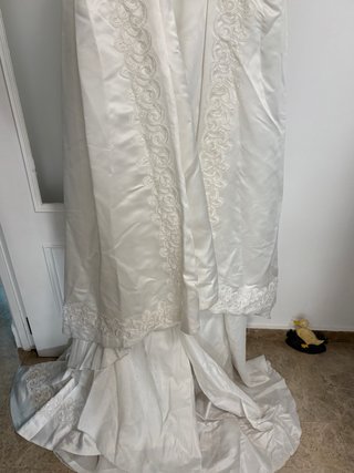 Vestido de Novia Satén Bordado Talla 38/40