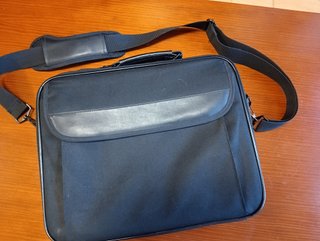 PORTATIL HP 15,6" CON SSD + WINDOWS 10 + MALETÍN