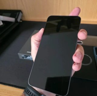 Samsung S25+ Caja y Accesorios