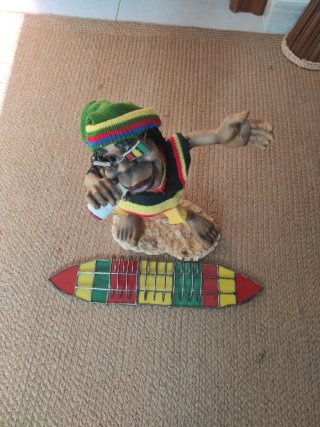 Figura Bob Marley con soporte