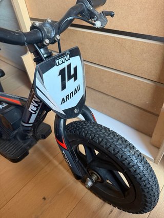 Moto Eléctrica Infantil Revvi RFZ 4