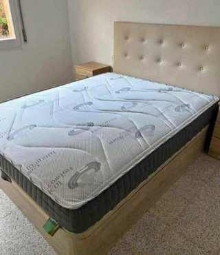 Canapé a ribalta in legno con 4 angoli arrotondati in legno massello da 3 cm con coperchio rinforzato