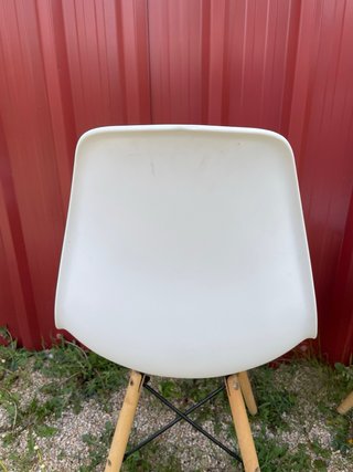 2 Sillas Blancas Patas Madera