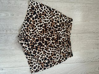 Pantalón corto estampado leopardo