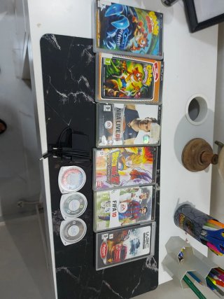PSP 2000 Negra + 10 Juegos