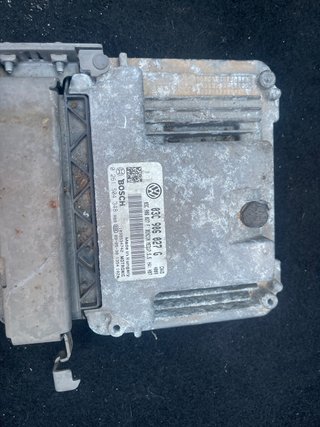 Centralita Motor Bosch 03C906027G VW