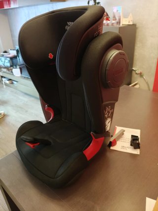Silla coche Britax Römer niño
