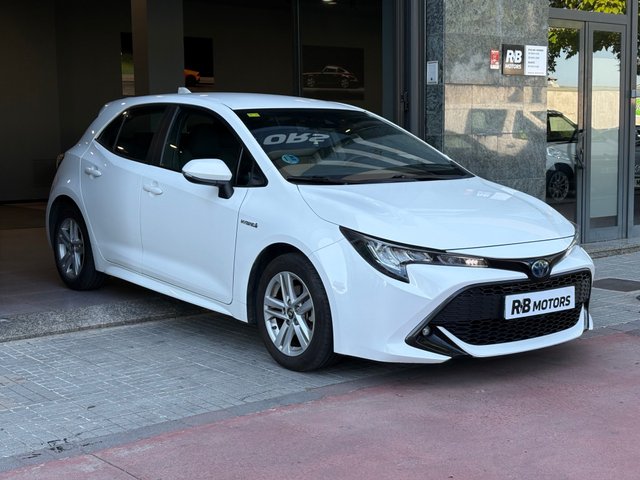 Toyota Corolla 1.8 125H ACTIVE TECH E-CVT