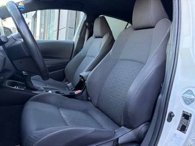 Toyota Corolla 1.8 125H ACTIVE TECH E-CVT