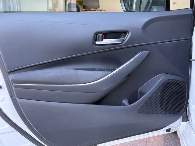Toyota Corolla 1.8 125H ACTIVE TECH E-CVT