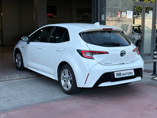 Toyota Corolla 1.8 125H ACTIVE TECH E-CVT