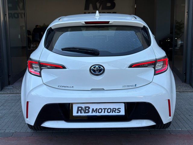 Toyota Corolla 1.8 125H ACTIVE TECH E-CVT
