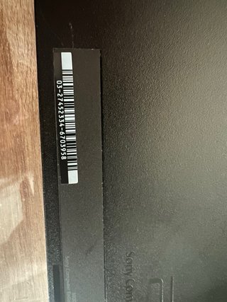 PlayStation 4 1TB Negra + Mando