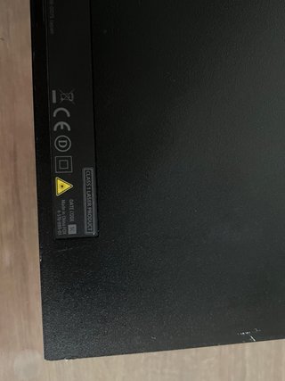 PlayStation 4 1TB Negra + Mando
