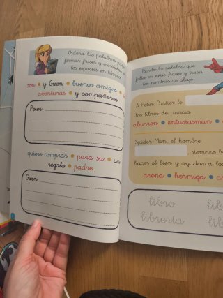 Aprendo a escribir con los superhéroes Marvel -...