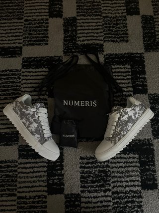 Numeris Grises Camuflaje