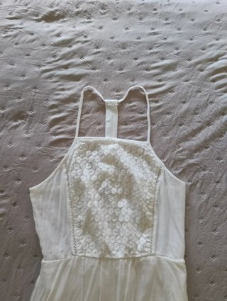 Vestido largo blanco con encaje
