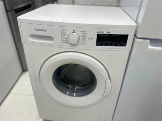Oferta Nevera y lavadora blanca 8kg A+++