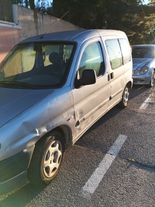 Citroen Berlingo HDI con bola y puertas correderas