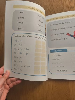 Aprendo a leer con Marvel super hero adventures...