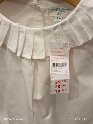 2 blusas brancas multimarcas. Novas