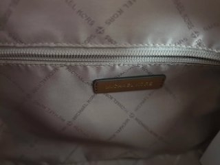 Bolso Michael Kors blanco y marrón