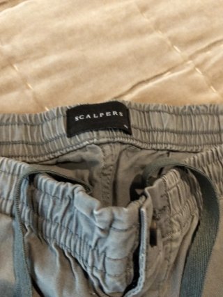 Pantalón corto Scalpers gris T.40
