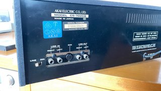 Stereo Cassette Deck y Tocadiscos AKAI