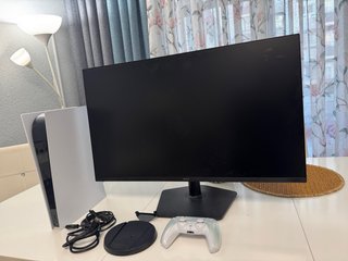 PS5 Digital + Monitor Samsung Odyssey G5
