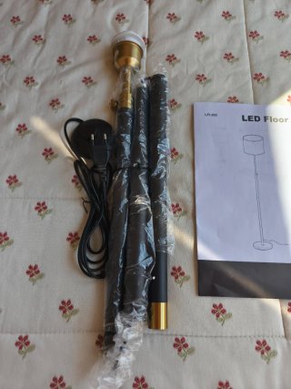 Lámpara de pie salón beige y negro