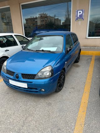 Renault Clio 2004