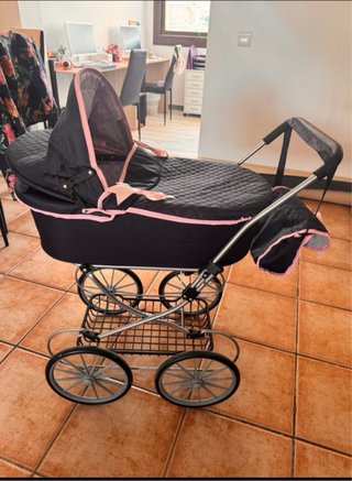 Carrito de muñecas rosa y azul marino