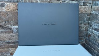 ASUS Zenbook A14 OLED 16GB 1TB Como Nuevo