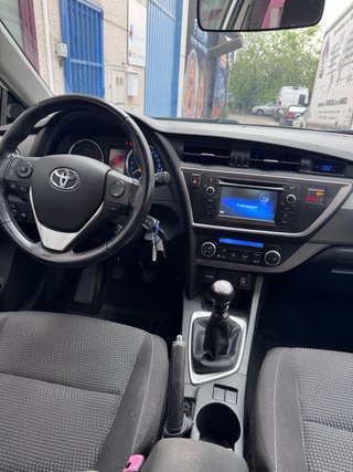 Toyota Auris 2015