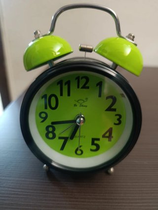 Sveglia classica con campane a batteria
