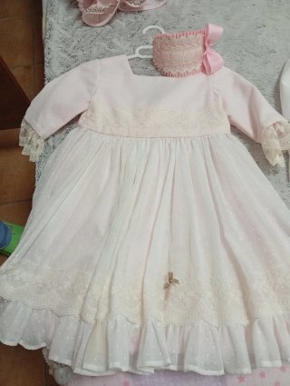 Vestidos de fiesta rosas y blancos