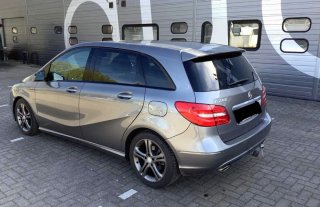 Mercedes-Benz B200 2013